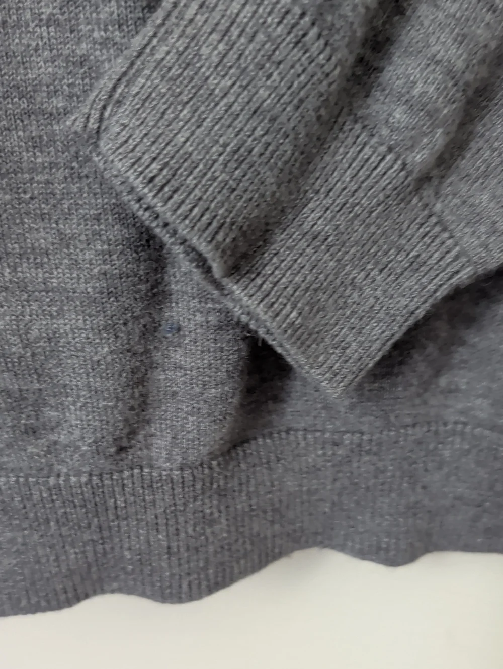 Brooks Sport Sweater Shirt Gray V-Neck 1/4 button Cotton Knit Long Sleeve Polo